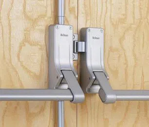 Town Center Locksmith Shop Bridgeport, CT 203-433-3669 Town Center Locksmith Shop Bridgeport, CT 203-433-3669 - 8-Push-Bars